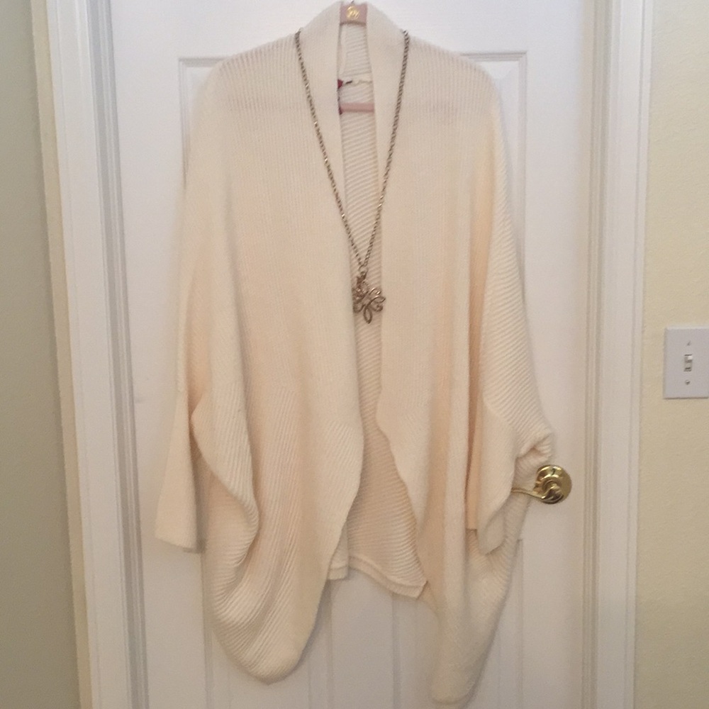 Sweater, Dolman Sleeves